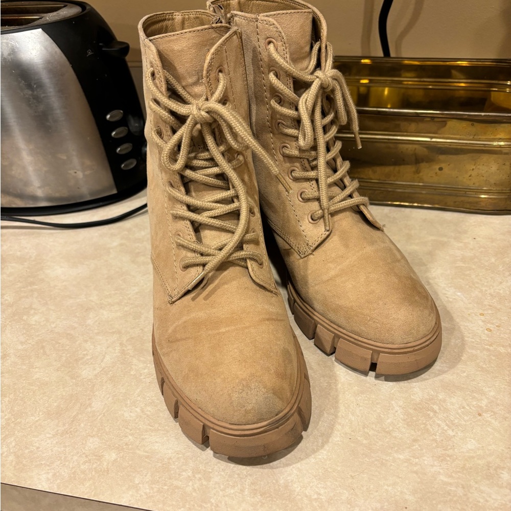 Women’s Boots
